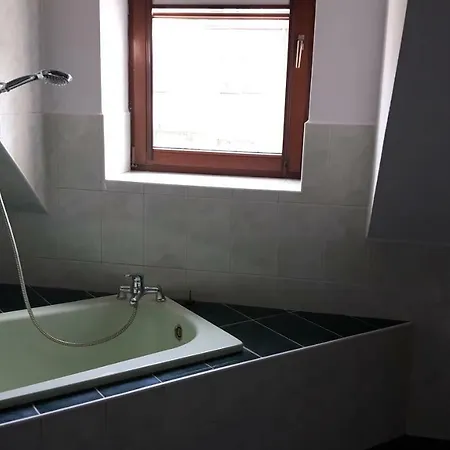 Pokoje W Domu-spokoj Homestay *